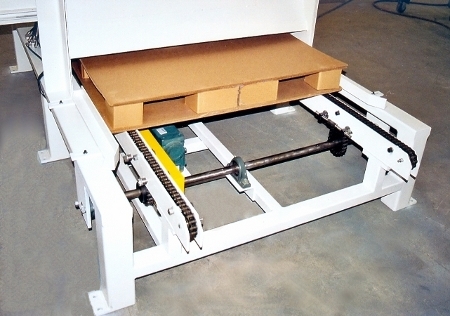 pallet dispenser with chain conveyor out feed